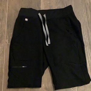 XXS black women’s FIGS Zamora Jogger scrubs